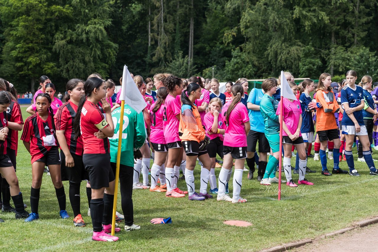 Bild 83 - Loewinnen Cup